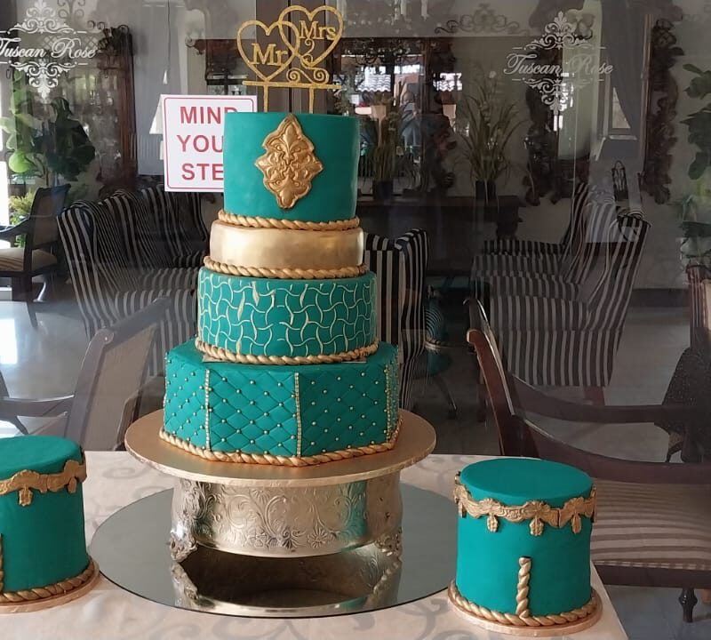 Divas Baking School